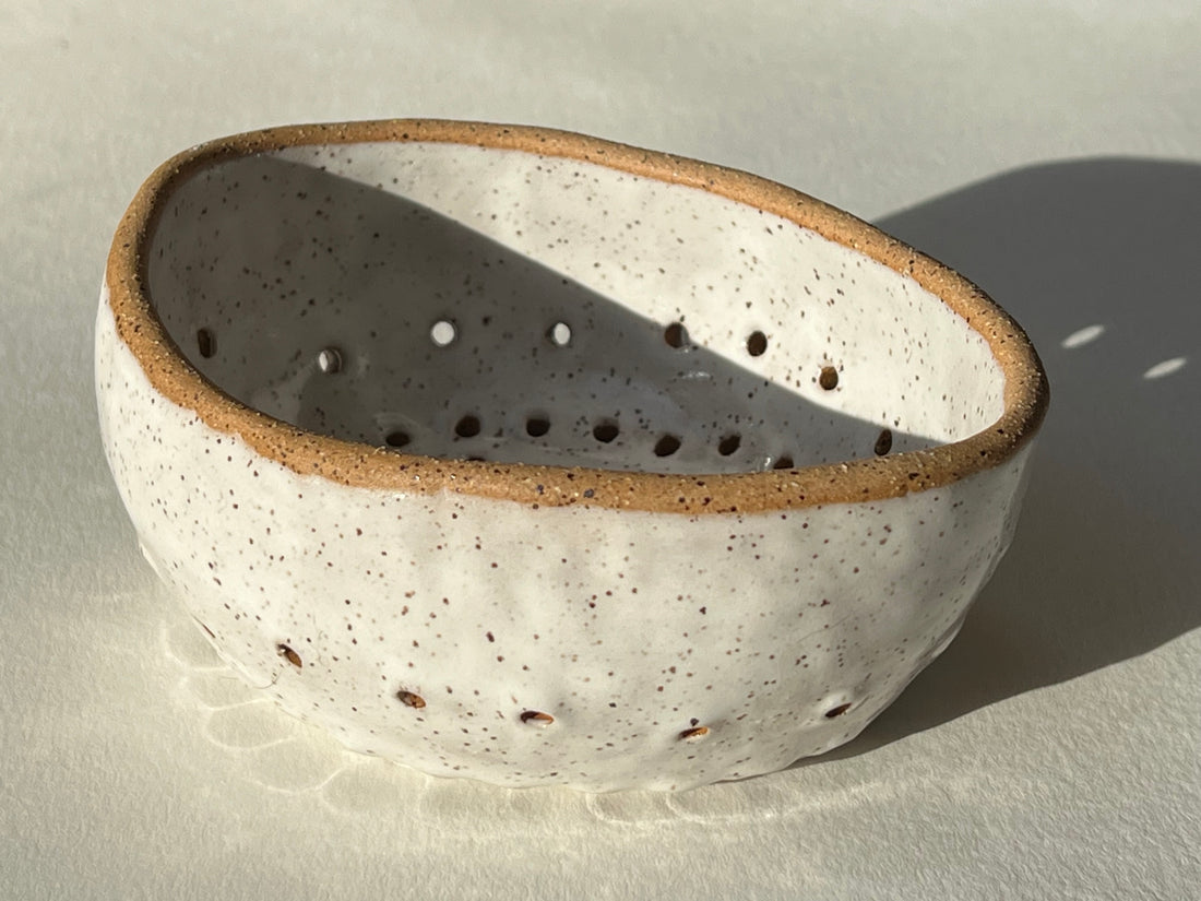 Hand Built Ceramic Colander - Berry Strainer (Speckled White)