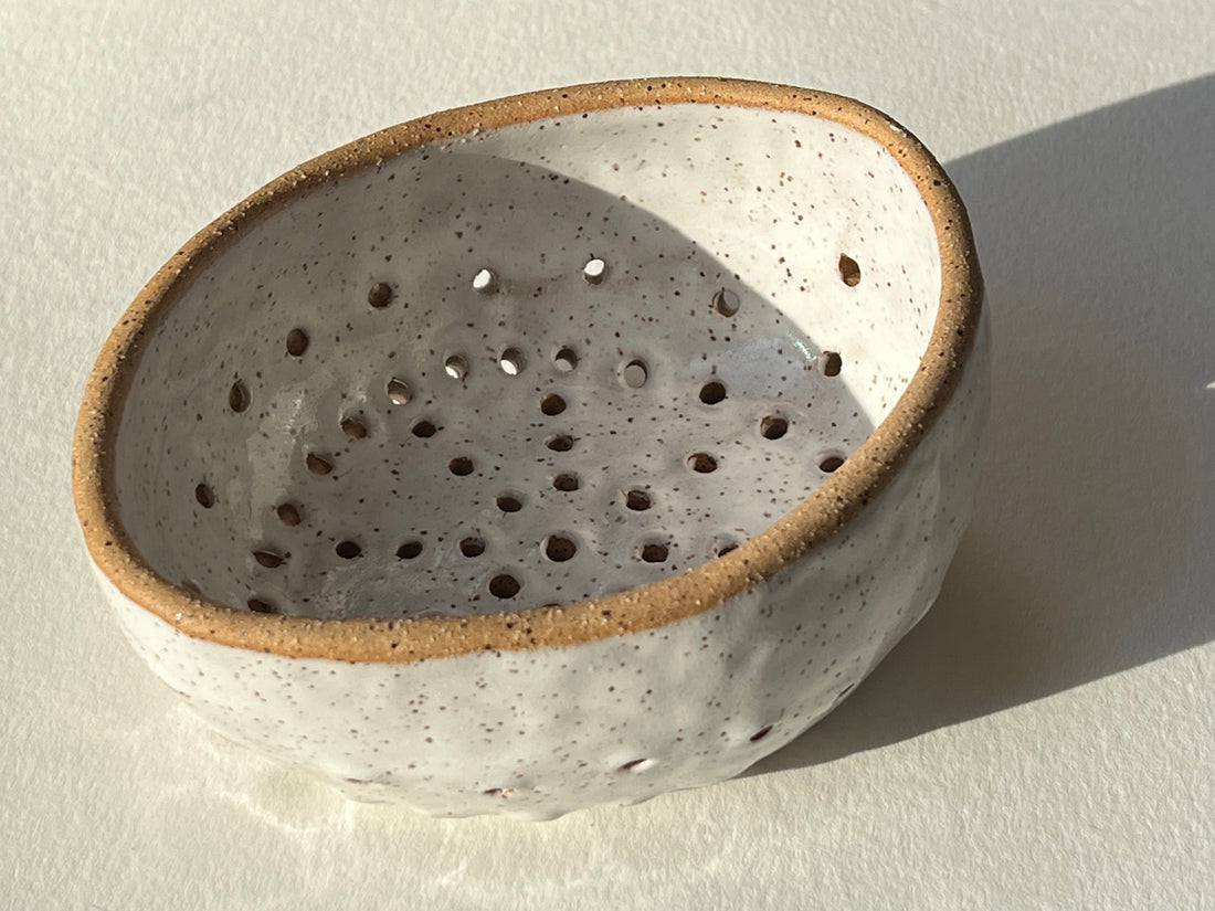 Hand Built Ceramic Colander - Berry Strainer (Speckled White)