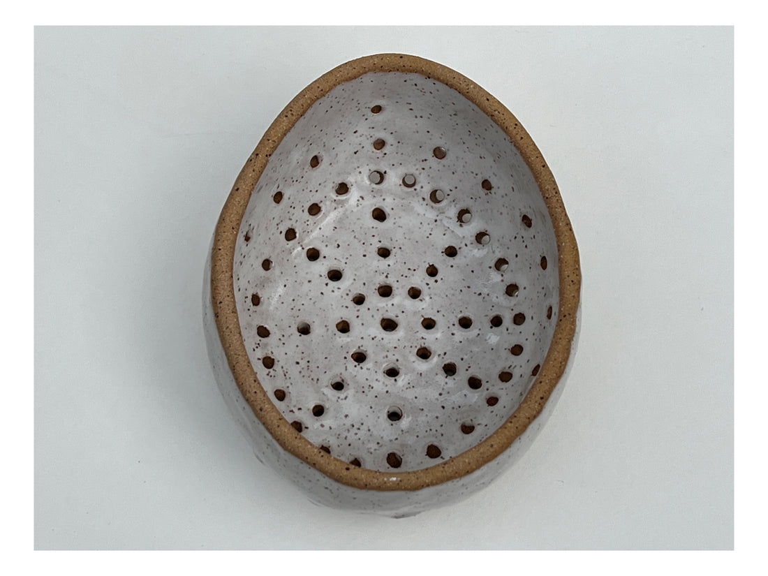 Hand Built Ceramic Colander - Berry Strainer (Speckled White)
