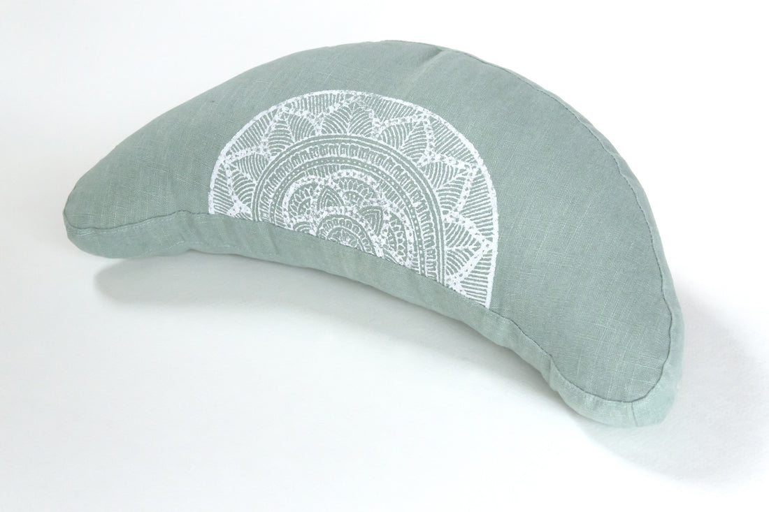 Meditation Cushion of Organic Linen (Light Green)