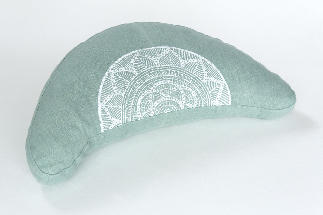 Meditation Cushion of Organic Linen (Light Green)